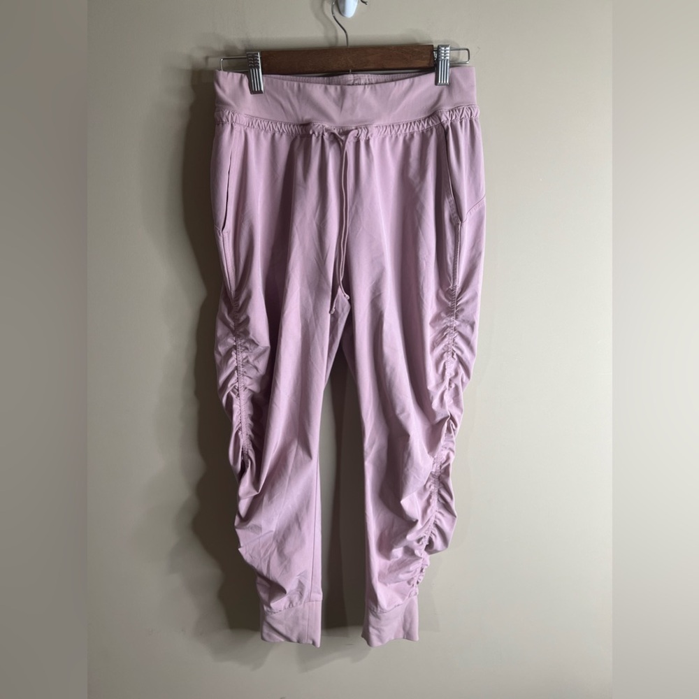 Athleta mid rise attitude pant 2p mauve pink